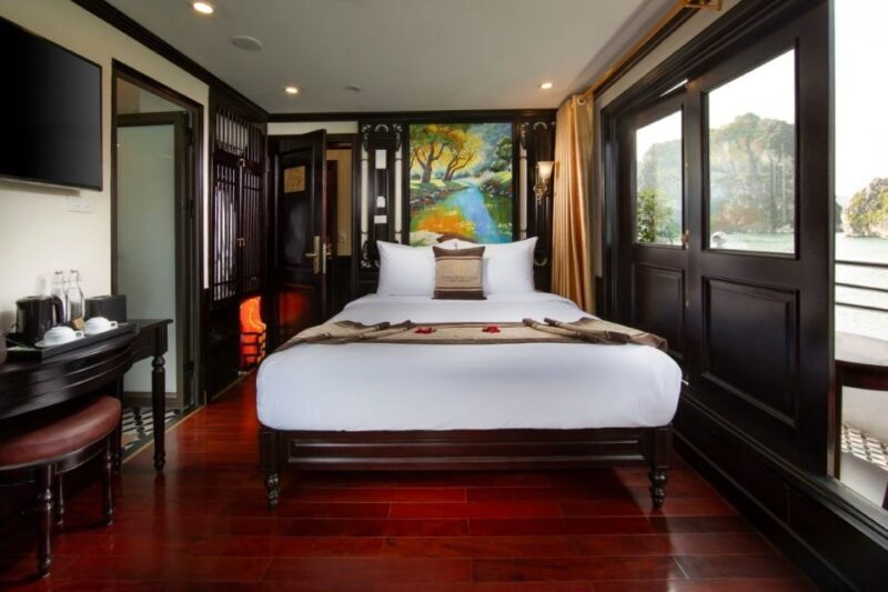 3 Day Hanoi - Ninh Binh - Halong Bay 5 Star Cruise & Balcony - Key Points