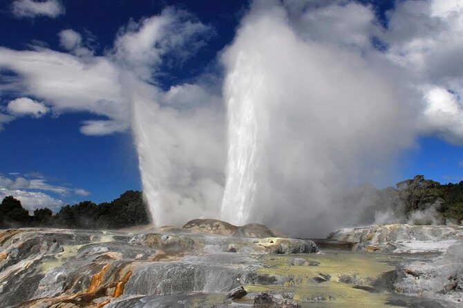 3-Day Hobbiton, Rotorua, Whakarewarewa, and Waitomo Tour - FAQs