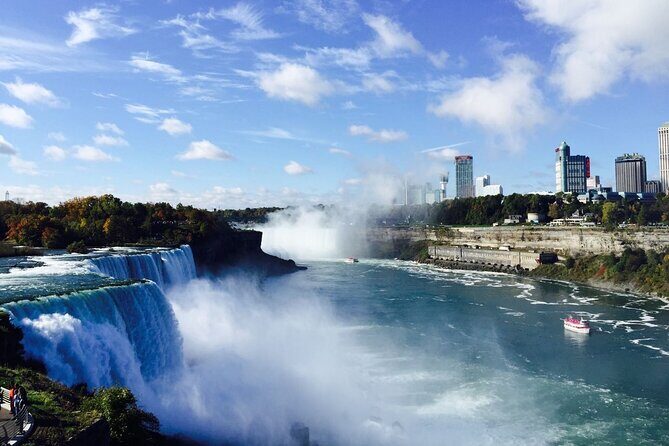 3-Day Niagara Falls and New York City Tour from Washington D.C. - Day 2: Taking in Niagara Falls