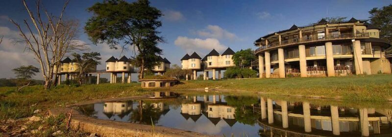 3-Day Tsavo West National Park Saltlick Luxury Safari - Key Points