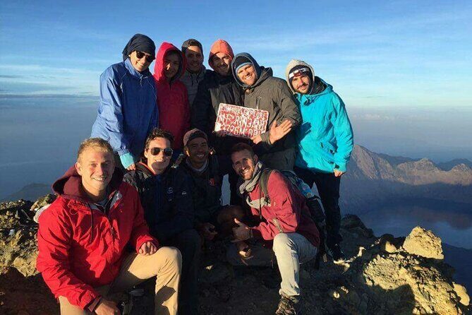3 days 2 night trekking Rinjani to Summit and lake - Day 3: Descent and Final Highlights