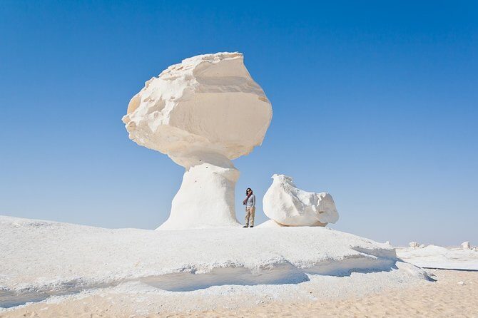 3 Days : Giza Pyramids , Egyptian Museum + Overnight CAMPING in the white desert - Exploring the Pyramids of Giza and the Egyptian Museum