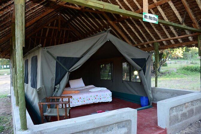3 days group joining safari to Masai Mara with a Land CruiserJeep - An Authentic 3-Day Safari Experience