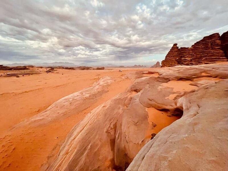 3 Days Tour :Set out on a Journey from Tabuk to the Red Sea - Day 2: Heritage Sites and the Legend of Jethro’s Tombs