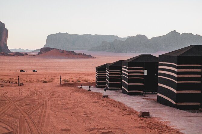 3 Epic Nights in South Jordan exploring with the locals. - Key Points