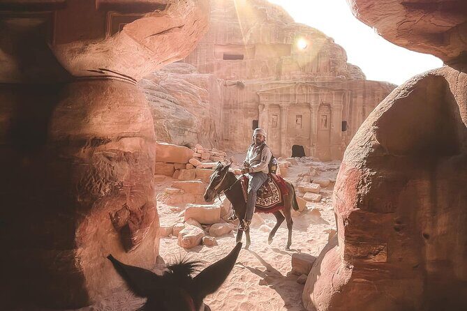 3 Epic Nights in South Jordan exploring with the locals. - What’s Included and What to Consider