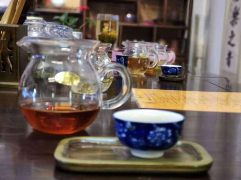 3-Hour Private Tour of Yu Garden & Old Town with Tea Tasting - Introduction