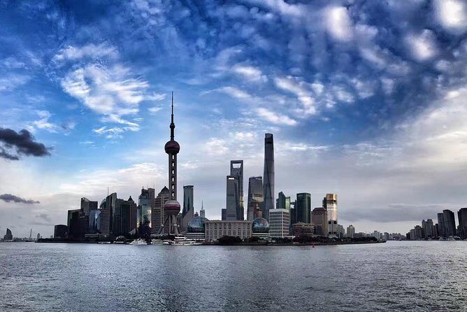3-Hour Private Tour: The Bund and Shanghai Tower - The Sum Up