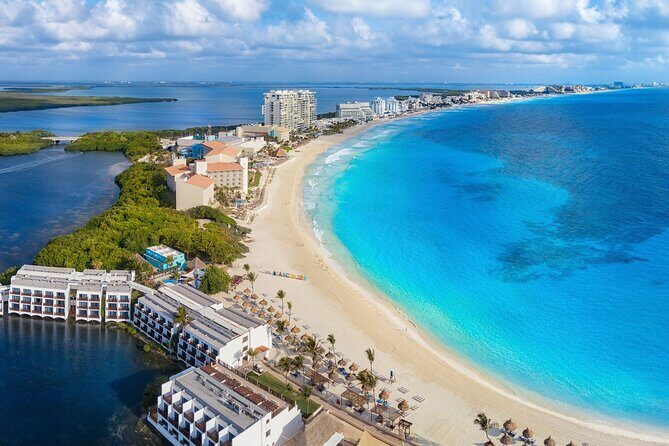 3-Hour Private Walking Tour with a Local Guide in Cancun - Fourth Stop: Tulum