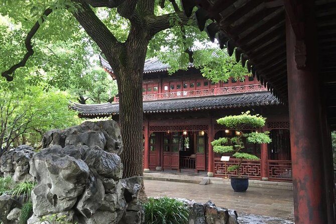 3-Hour Shanghai Yu Garden &Old Town Private Tour with Tea Tasting - Exploring Shanghai’s Old City and Yu Garden: A Detailed Review