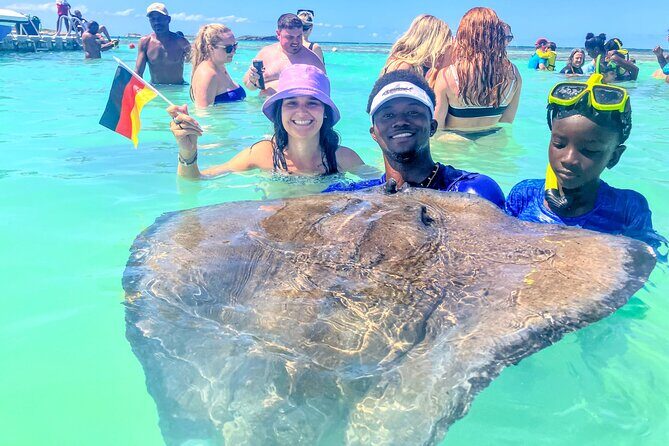 3-Hours Eye-Opening Stingray City Antigua - Transfer R/T included - The Sum Up