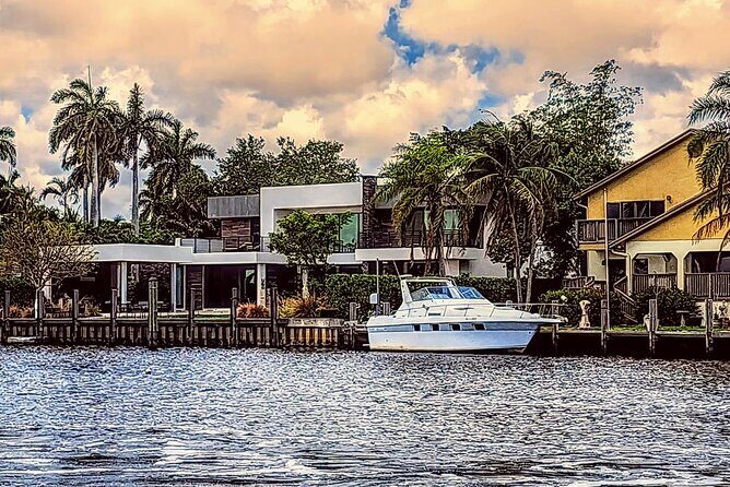 3 hours - Fort Lauderdale Scenic Boat Tour - max 6 pax - Who Might Not Love It?