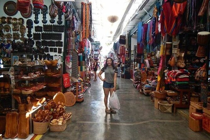3 Hours Panoramic Tour in Punta Cana with Artisan Market - Authenticity and Guide Performance