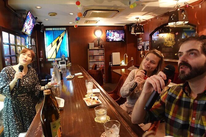 3 Hours Private Food and Walking Tour to Snack Bar in Nakasu - Who Should Consider This Tour?