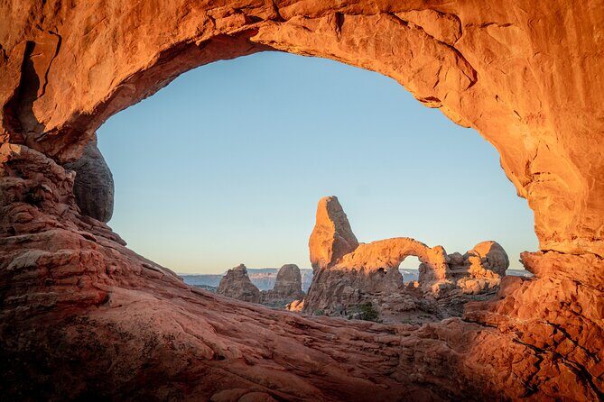 3-Hours Sunset Arches National Park Pavement Sights Tour - Who Should Consider This Tour?