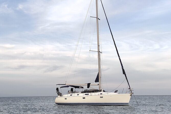 3 Hours Yacht Sailing Activity in Cabo Verde, Santa Maria - A Closer Look at the Sailing Day