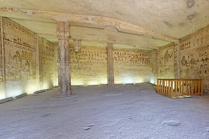 3-Night Private Tour of Upper Egypt from Cairo to Luxor - From Cairo to the Pyramids and Saqqara: The Iconic Sights