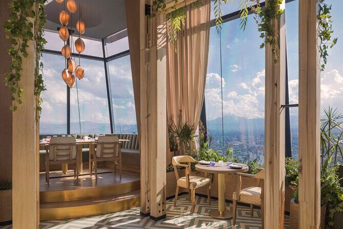 30' Mexico City Helicopter Tour - Landing at Ritz Carlton Reforma - The Experience from a Traveler’s Perspective