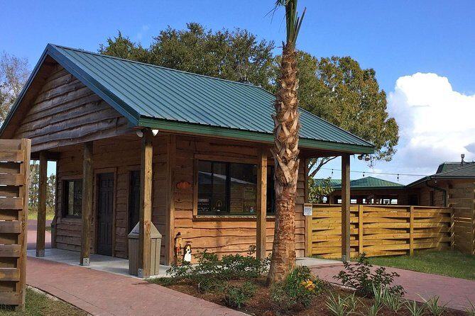 30-Minute Airboat Ride, Lunch, Gem Mining and Park Admission - FAQ
