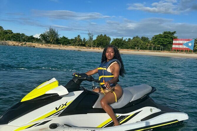 30 Minute Jet Ski Ride along Isla Verde Beach - The Experience in Detail