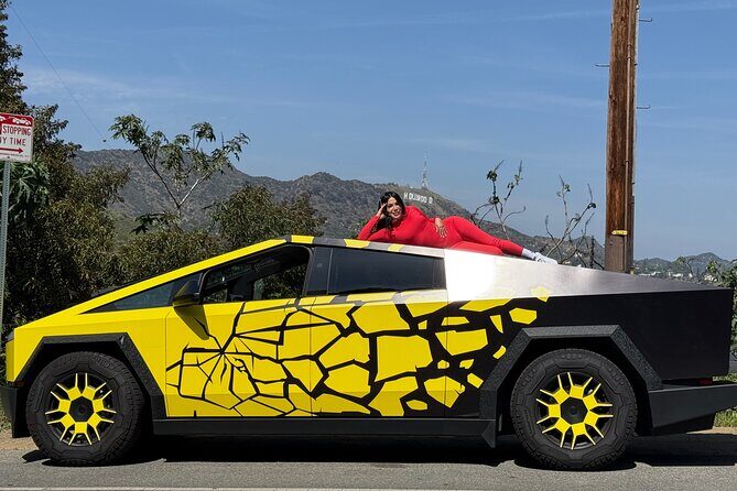 30min Driving Tour : Explore Los Angeles in Cybertruck - Introducing the Cybertruck Hollywood Drive: A Future-Focused Experience