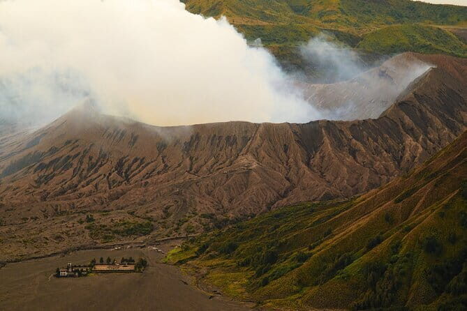 3D2N Mount Bromo Ijen Blue Fire with 4-Star Accommodation - Authentic Experiences and Local Support