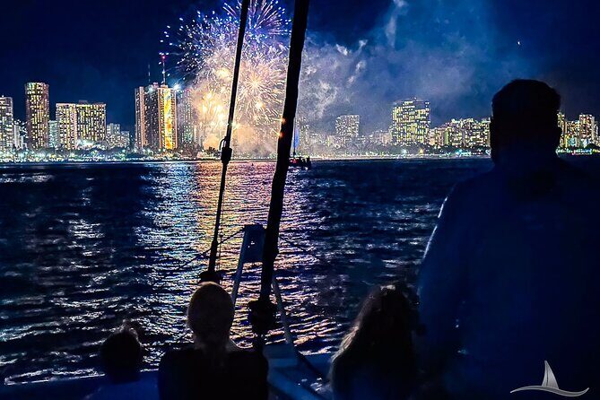 3hr Luxury Private Sailing Catamaran in Waikiki for 1 to 6 People - Introduction: An Elegant Escape on Waikiki’s Waters