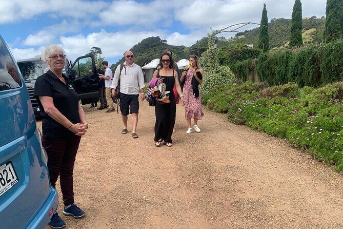 4.5-Hour Scenic Wine Tour with Private Guide & Up to 12 Tastings - The Sum Up