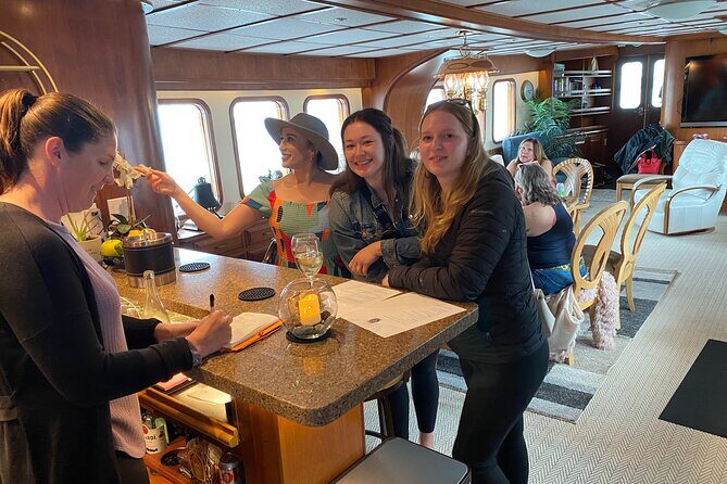 4 Course Dinner Luxury Yacht Dinner cruise out of Friday Harbor - Who Will Enjoy This Tour?