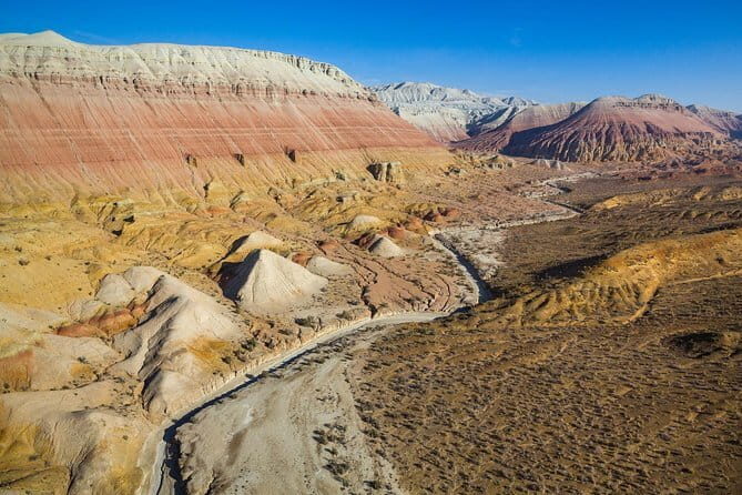 4-Day Altyn Emel Park + Kolsai & Kaindy Lakes + Charyn Canyon jeep-tour - Key Points