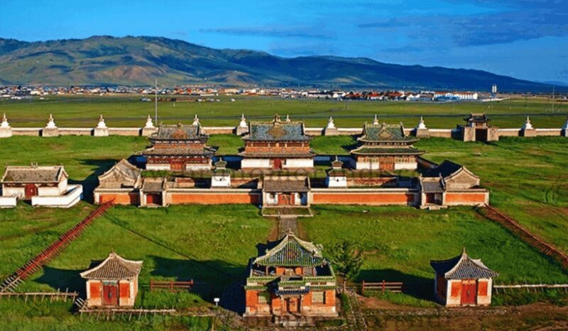 4 Day Best of Central Mongolia tour, Chinggis Khan statue - Considerations for Travelers