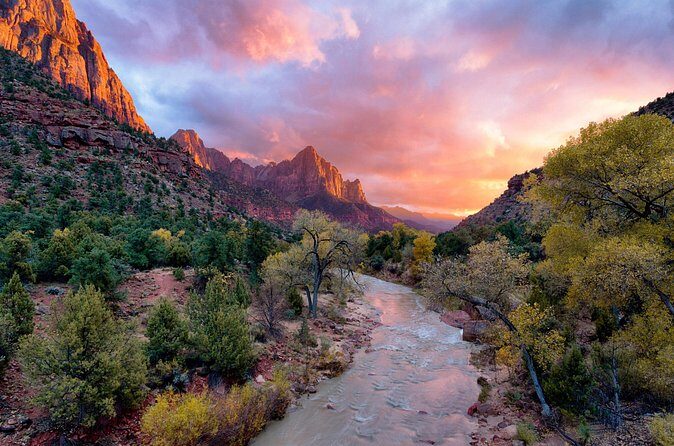 4-Day Tour in Zion, Bryce & Antelope Canyon, Las Vegas - Who Is This Tour Best For?