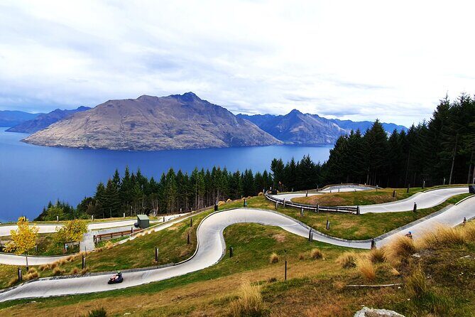4 Day Tour to Milford Sound, Mount Cook & More from Auckland - Starting in Auckland and Flying to Queenstown