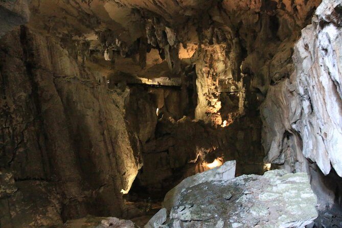 4 Days 3 Nights Mulu 4 Showcaves with Pinnacles - FAQ