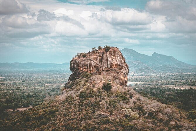 4 Days Private Tour In Sri Lanka - FAQs