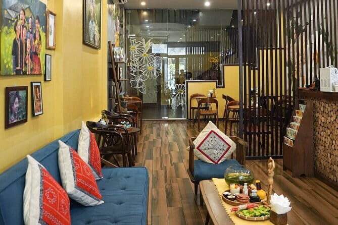 4-Hand Full Body Massage in Da Nang - Who Will Love This Experience?