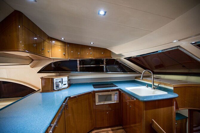 4 Hour - 60' Neptunus - Tulum, Playa del Carmen, Riviera Maya - FAQ Section