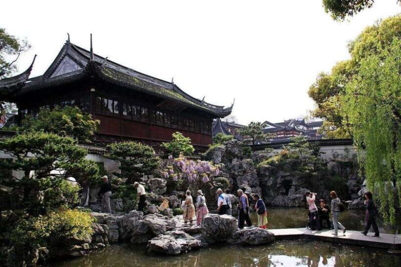 4-Hour Shanghai Best Garden and Temple Tour with Tea Tasting - Who Will Love This Tour?