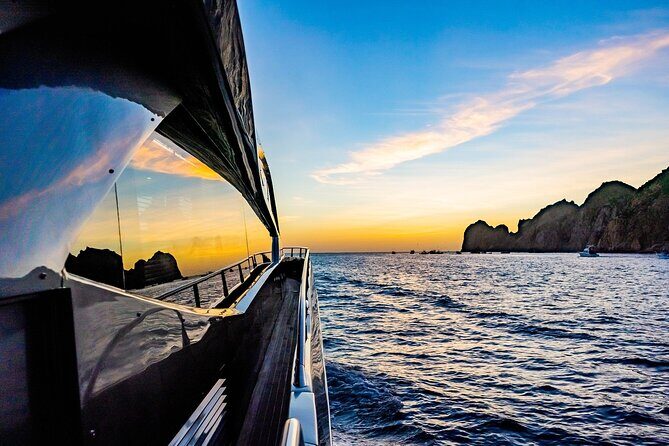 4 Hours Luxury Yacht Charter Tour in Los Cabos on SAVI II - The Yacht: Savi II as a Floating Luxury Resort