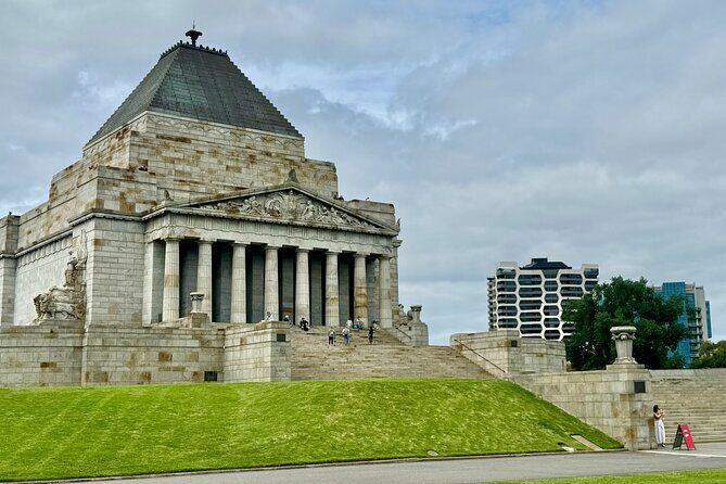 4 Hours Sightseeing Small Group Tour in Melbourne City - The Sum Up