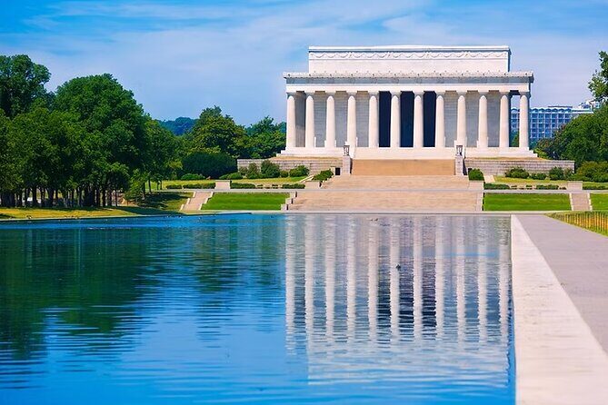 4-Hr DC Monuments Small Group Sightseeing Guided Tour - An In-Depth Look at the Itinerary