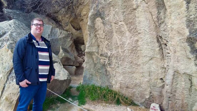 4-hr Gobustan & Mud Volcanoes Tour (Tickets Included) - Key Points
