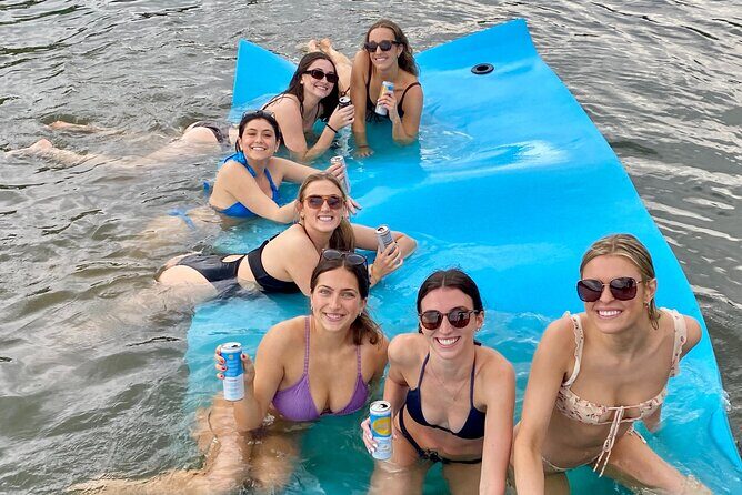 4 Hr Lake Austin Boat Charter with Swim and Sightseeing for 12 - Key Points