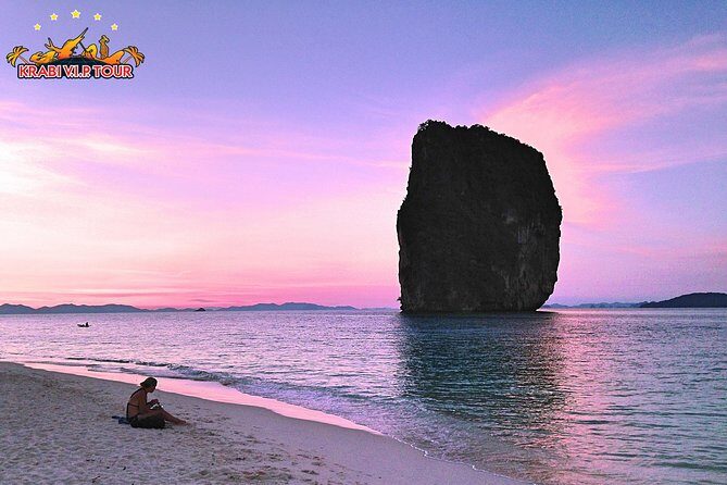 4 Islands Sunset + Plankton by Speedboat - Small Group of 12 - FAQs