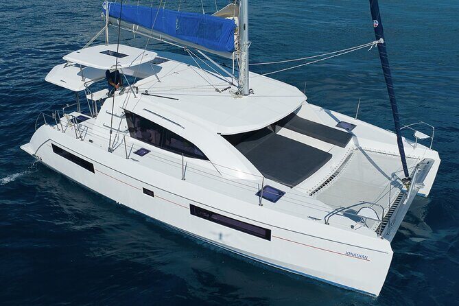 4H Lux 40' Catamaran All-Inclusive in Tulum and Playa del Carmen. - The Bottom Line