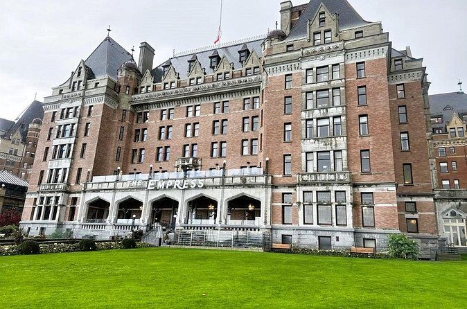 4hr Butchart Gardens and Victoria Private Tour (1-6 pax) - Is It Worth the Price?