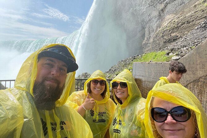 4hr Niagara Falls Canada Tour includes the Boat and tunnels - Practical Tips for Travelers