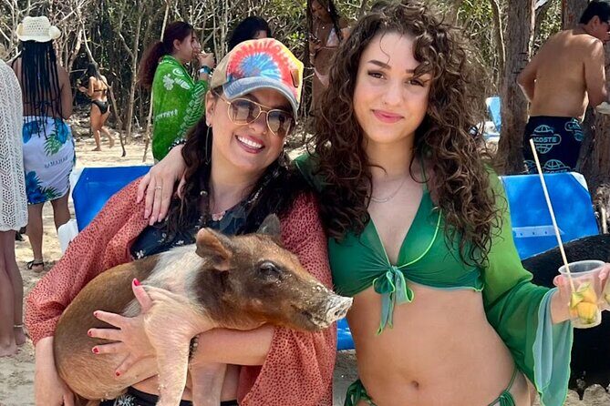 4hr Private Tour Island Hop Snorkel w/ Turtles & Sip Bahama Mamas - An Overview of What to Expect