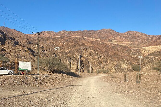 4WD Adventure in Uhud Mountain - Refreshments and Relaxation