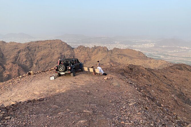 4WD Adventure in Uhud Mountain - The Guide Experience: Knowledgeable and Attentive